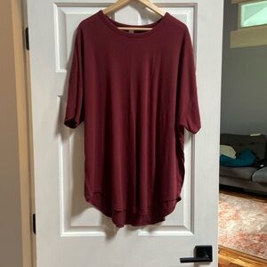 Red short sleeve workout top